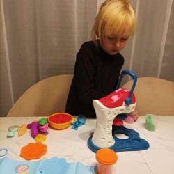 MASA PLASTYCZNA ZESTAW KRUZZEL 22563 - KREATYWNA ZABAWA DLA DZIECI