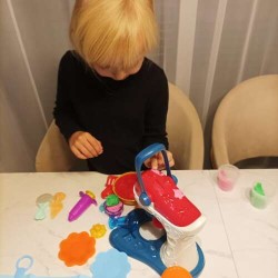 MASA PLASTYCZNA ZESTAW KRUZZEL 22563 - KREATYWNA ZABAWA DLA DZIECI