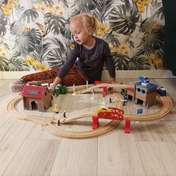 KOLEJKA DREWNIANA TOR - KREATYWNA I ROZWIJAJĄCA ZABAWA