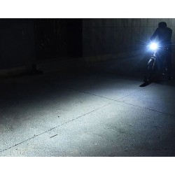 LAMPKA ROWEROWA LED Z LICZNIKIEM 23680 - WIELOFUNKCYJNA I PRAKTYCZNA